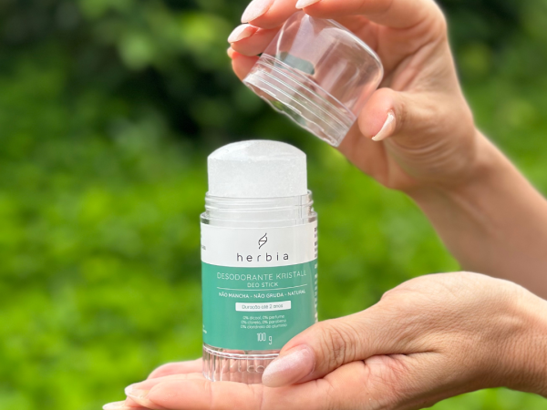 Desodorante Cristal causa alergia? Entenda o que pode estar acontecendo